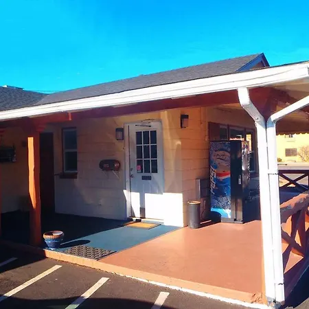 Travelodge By Wyndham Northern Arizona University Downtown